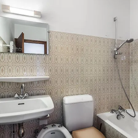 A Rochebrune, A 10 Min Du Centre, Pour 2 Personnes - Fr-1-453-124 *